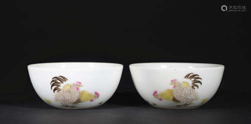 A pair of famille-rose 'chickens' cup