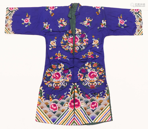 Chinese Silk Embroidered Robe