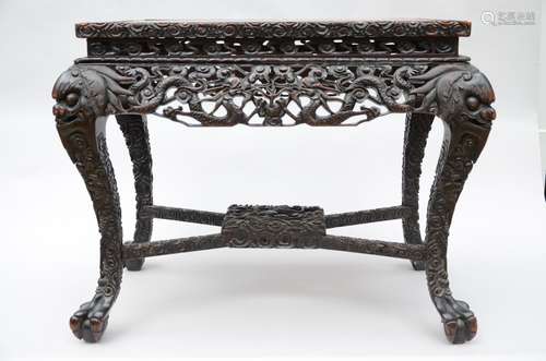 Chinese table in hardwood 'dragons' (78x98x66 cm)