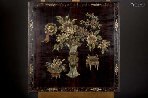 Plaque in Chinese coromandel lacquer 'antiquities', 18th - 19th century (85x85 cm)