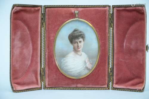 Kate Harris 1906: miniature 'lady portrait' with leather case (10x8 cm)