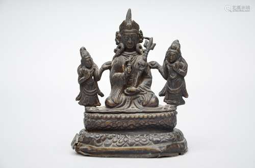 Buddhist statue in bronze on a copper base 'Guru Rinpoche', 18th - 19th century (11cm) (*)