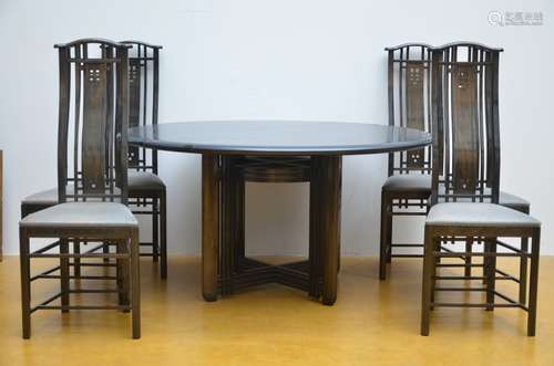 Set of 6 chairs and a round table by Umberto Asagno for Giorgetti (dia 140 cm)