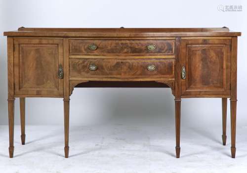 AN EDWARDIAN SHERATON REVIVAL SERPENTINE SIDEBOARD, C1905, THE BACK WITH SHALLOW UPSTAND