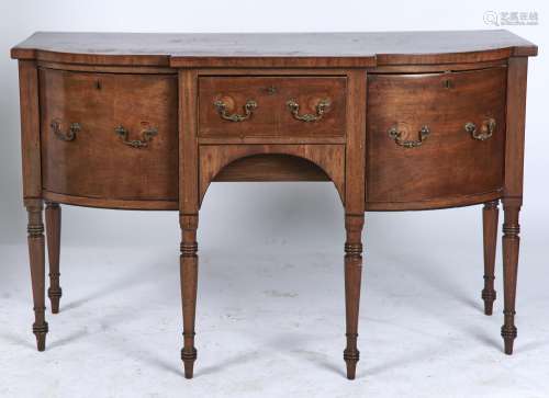 A GEORGE III MAHOGANY BREAKFRONT SIDEBOARD, BOX WOOD STRUNG THROUGHOUT, C1800, FIGURED TOP WITH