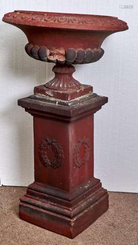 A VICTORIAN TERRACOTTA CAMPANA GARDEN VASE AND PEDESTAL, LATE 19TH C, THE BOWL ON DETCHABLE SOCLE