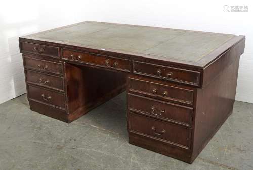 A MAHOGANY PEDESTAL DESK, MID 20TH C, WITH GREEN LEATHER INLET WRITING SURFACE AND FITTED NINE