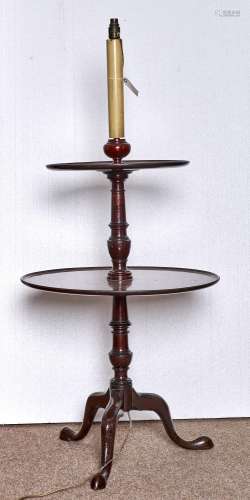 A MAHOGANY TWO TIER DUMB WAITER,19TH C, THE DISHED TRAYS WITH REEDED RIM, ON VASE KNOPPED PILLAR
