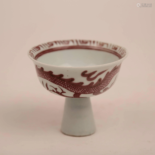 Goblet with red dragon pattern in glaze