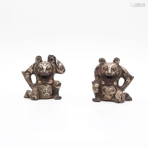 A Pair of Bronze Silver Inlaid Bear Shaped Paper Weight