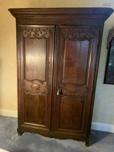 18TH-CENTURY OAK ARMOIRE