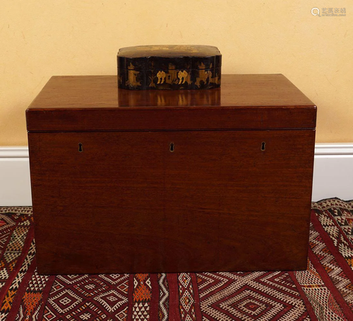 19TH-CENTURY MAHOGANY CAMPAIGN TRUNK