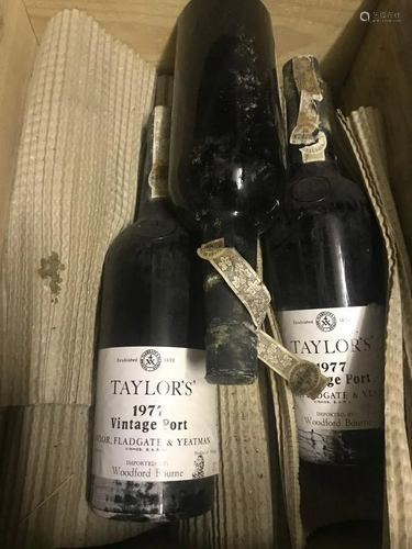 TAYLORS VINTAGE PORT 1977 PORTUGAL