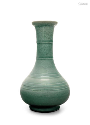 A Longquan celadon 'bow-string' vase, Xianwenping Southern Song-Yuan Dynasty