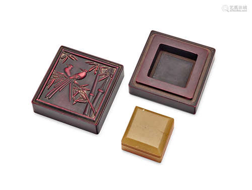 A pale soapstone seal and slate box and cover Qing Dynasty (1644-1911), Jian Chai (Studio of the Silkworm Cocoon) Mark