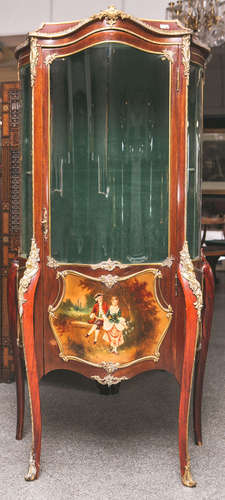 Kl. äußerst elegante Schauvitrine (Frankreich, 19. Jh.), 3-seitige Verglasung (eine re. Scheibe