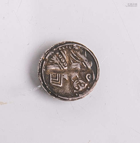 Mittelalter-Silbermünze (wohl 1 Pfennig), evtl. Bistum Köln, Dm. ca. 15 mm.