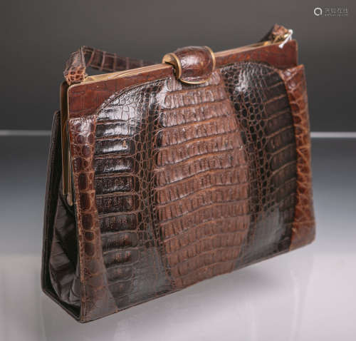 Elegante Damenhandtasche aus feinem Krokodilleder (wohl 1930/40er Jahre), feine Patina, ca. 21 x