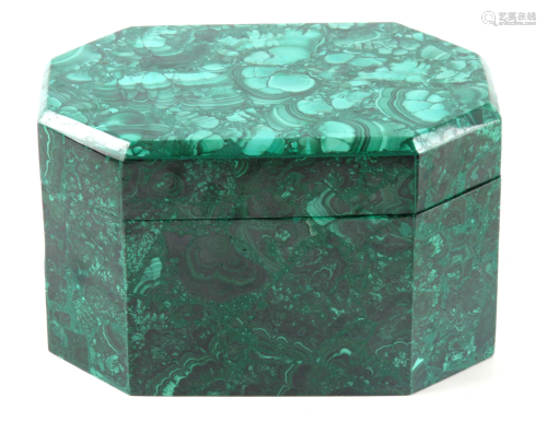 A 20TH CENTURY MALACHITE CASKET of octagonal form with
