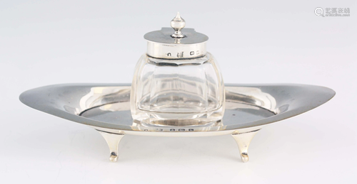 AN EDWARD VII CENTURY SMALL SILVER INKSTAND comprising