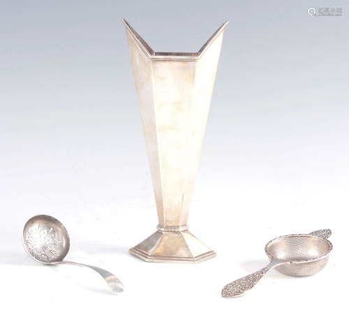 AN ART DECO SILVER SPILL VASE of tapering form 21cm