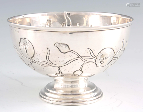 AN EDWARD II ART NOUVEAU EMBOSSED FRUIT BOWL by William