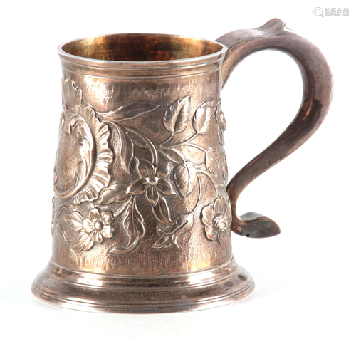 A GEORGE III SILVER MUG BY JOHN LANGLANDS, NEWCASTLE of