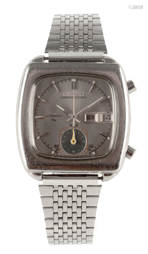 A GENTLEMAN'S VINTAGE STEEL SEIKO CHRONOGRAPH DAY/…