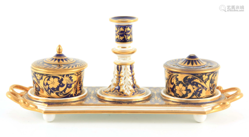 AN EARLY 20TH CENTURY REGENCY DERBY INKSTAND decorated