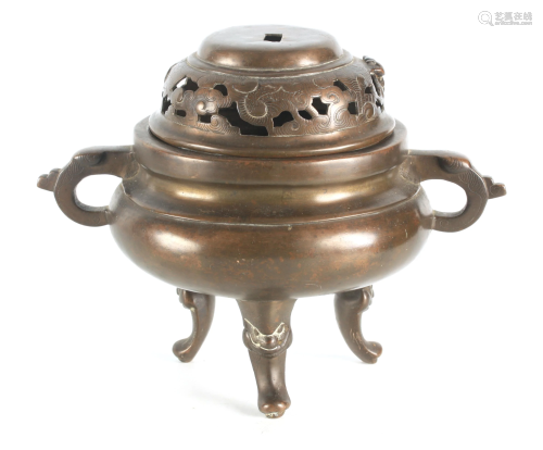 A CHINESE BRONZE KORO AND COVER having a cast pierced