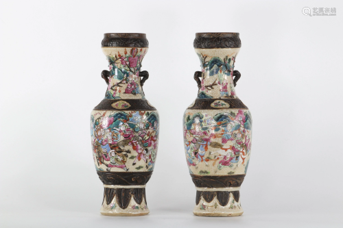 China pair of beautiful Nanking porcelain vases