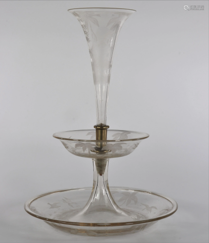 Empire centerpiece in blown glass engraved on a wheel