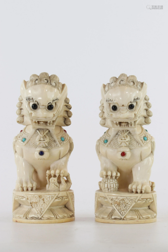 Pair of FÃ´ dogs carved with inlays circa 1900