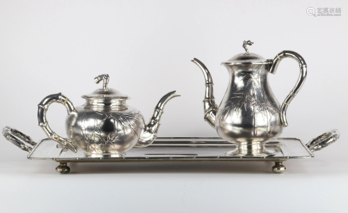 CHINA, Tea and coffee service (3 pieces) with its tray,
