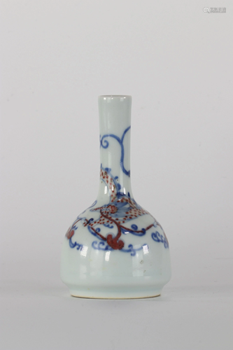 Chinese porcelain vase with blue and red dragon