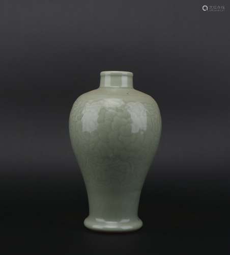 A monochromatic glazed vase