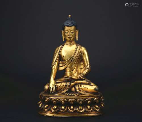 A gilt bronze statue of shakyamuni