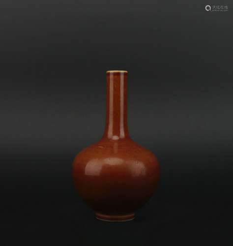 A bean-sauce-coloured glaze vase