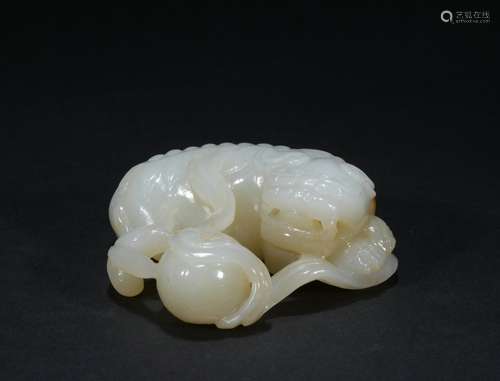 A jade lion ornament