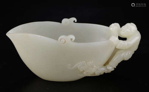 HETIAN JADE CHILD SHAPE JUE CUP