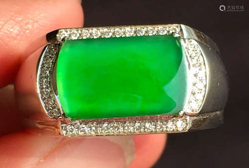 ICY GREEN JADEITE RING