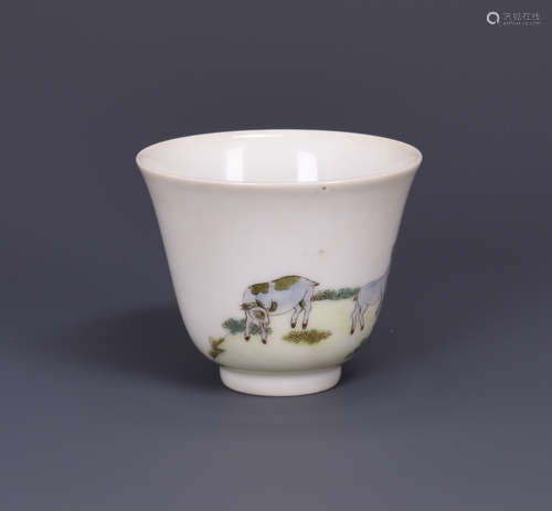 A FAMILLE ROSE FIGURE PORCELAIN CUP