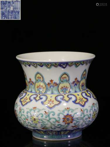 DOUCAI 'FLOWERS AND VINES' SPITTOON