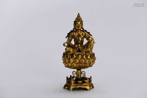 A GILDING COPPER GUANYIN STATUE