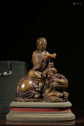 SHOUSHAN SOAPSTONE CARVED 'GUANYIN' FIGURE