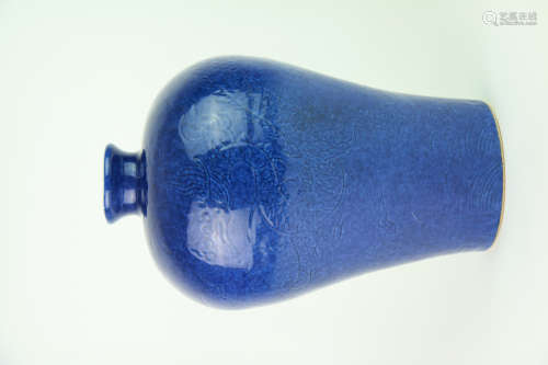 明 霽藍龍紋梅瓶