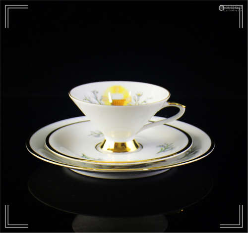 A Set of Porcelain Tea Cup