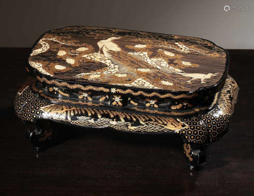 BLACK LACQUER&CONCH DESK