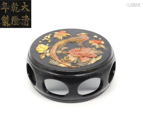 BLACK LACQUER GEM DECORATED TABLE