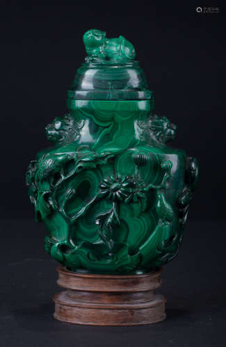 MALACHITE CARVED FLOWER PATTERN BOX